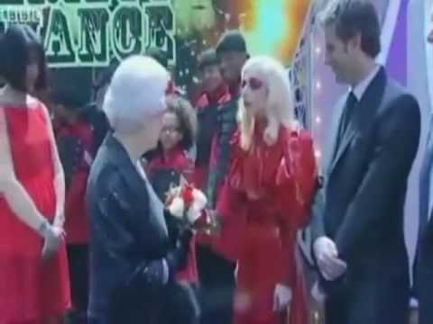 Lady Gaga Meets & Greets Queen Elizabeth of UK - YouTube